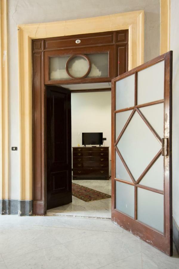 Palazzo Doria D'Angri Suites Νάπολη Εξωτερικό φωτογραφία
